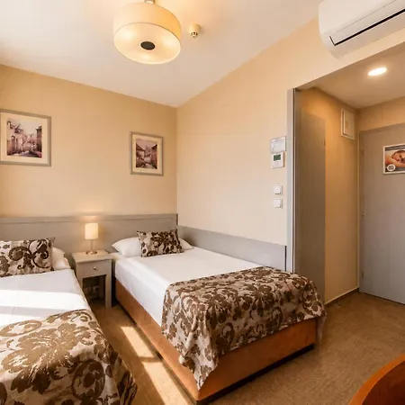 Wellness Step - Czech Leading 4* Прага